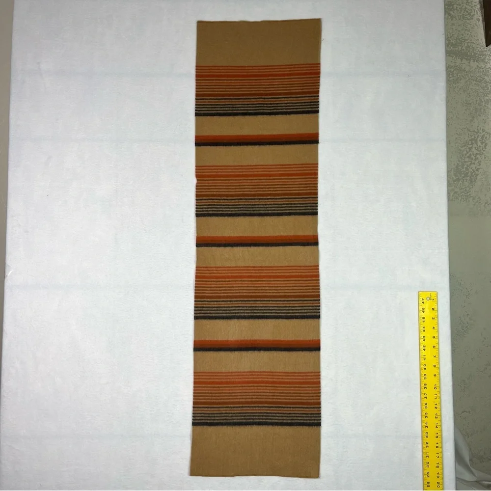 Vintage 100% wool strip scraf